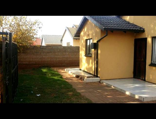 0 BEDROOM HOUSE FOR SALE IN PROTEA GLEN